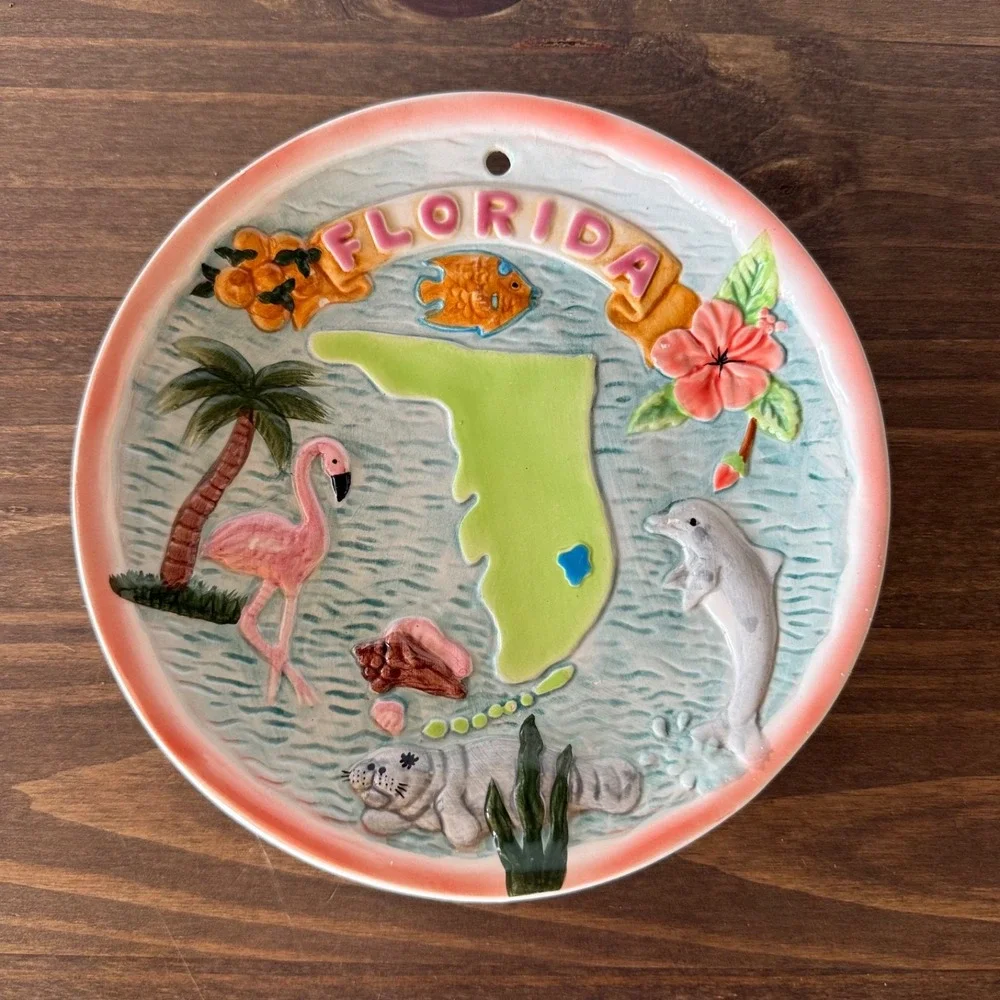 Vintage Florida Souvenir‎ Plate 3D Relief Flamingo Dolphin Wall Decor